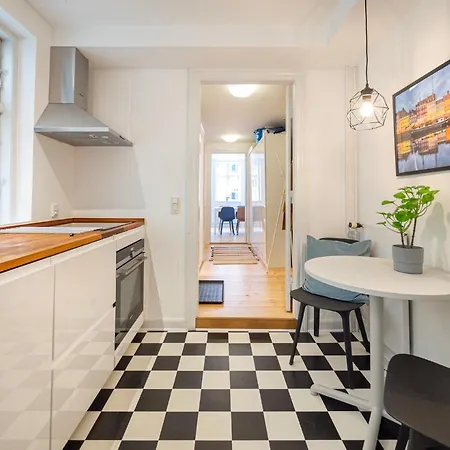 Renovated 1bedroom In Central *